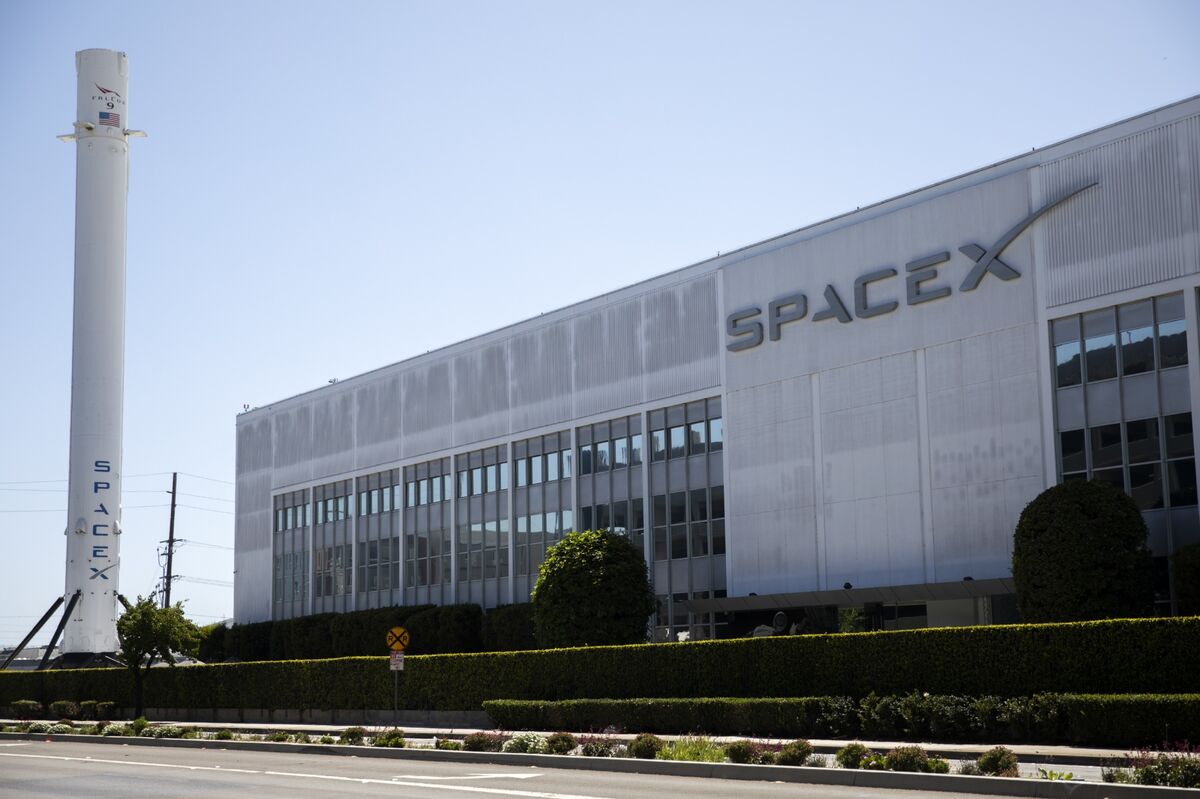 SpaceX In Merger Talks With xAI Ahead of IPO, Reuters Reports
