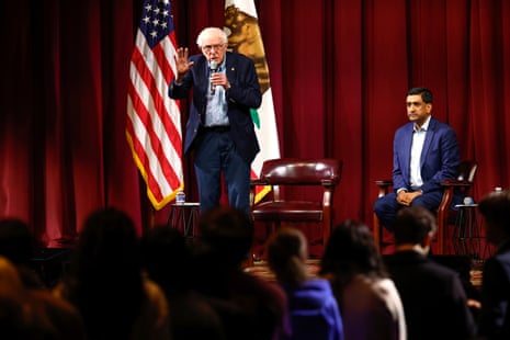 ‘Devagar essa coisa’: Sanders adverte que os EUA não tem ideia sobre velocidade e escala da revolução de IA vindoura