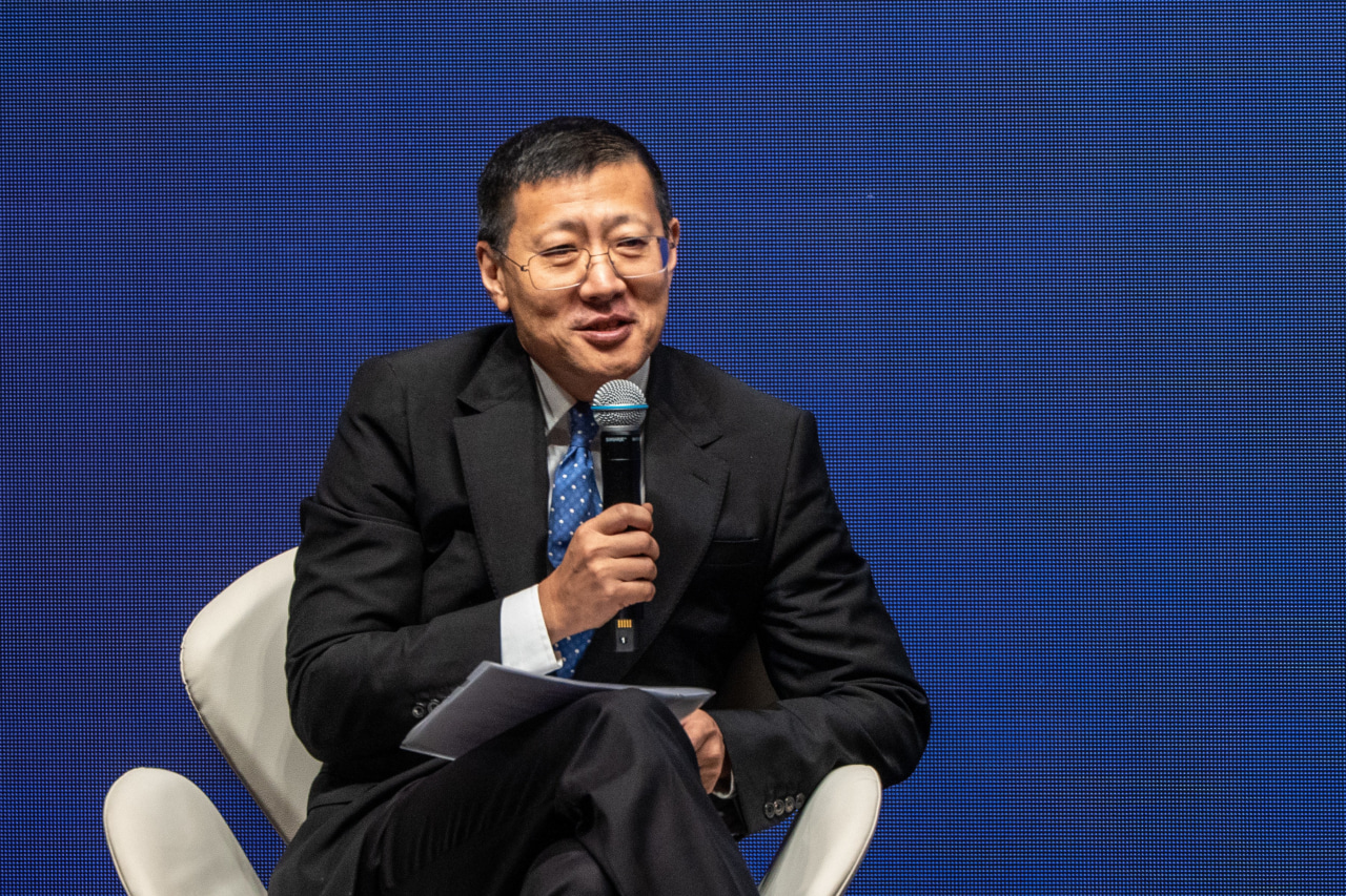 The Hong Kong Investor Putting American Money Into China’s AI Push