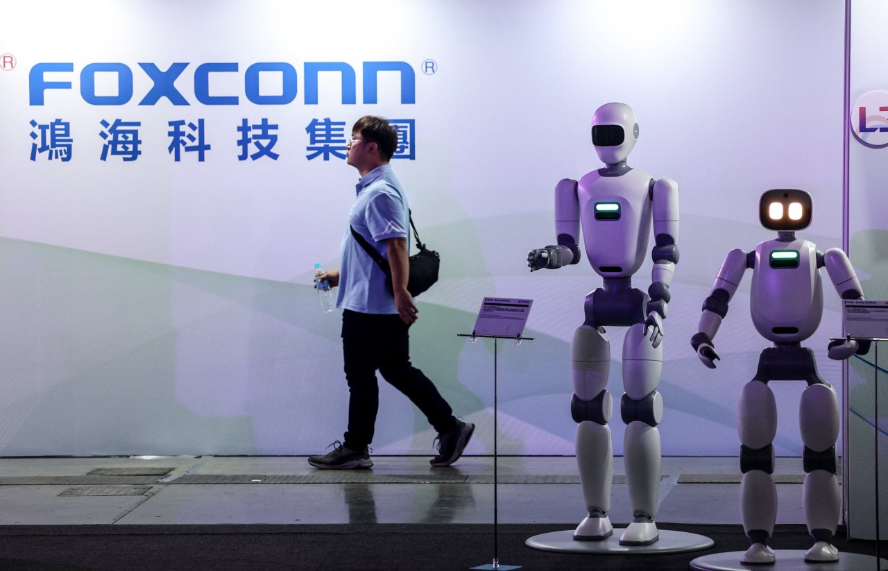 Foxconn Expects AI Demand to Remain Strong, Sees Limited Mideast Impact
